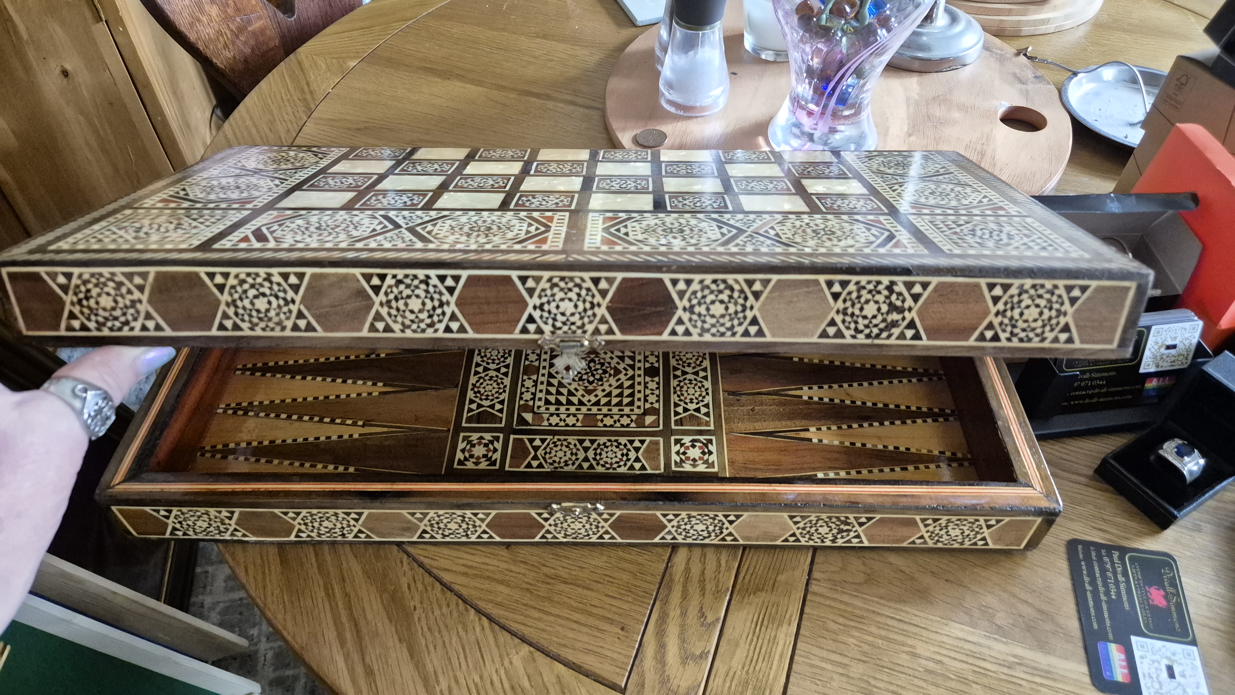 Vintage marquetry mother of Pearl inlay backgammon/chess boa